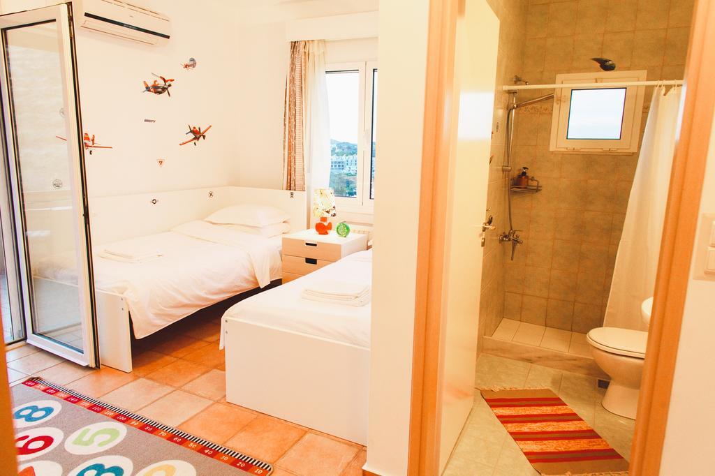 Wild Pear Villa Λυγαριά Εξωτερικό φωτογραφία